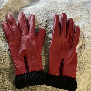 Red leather winter gloves women’s size small